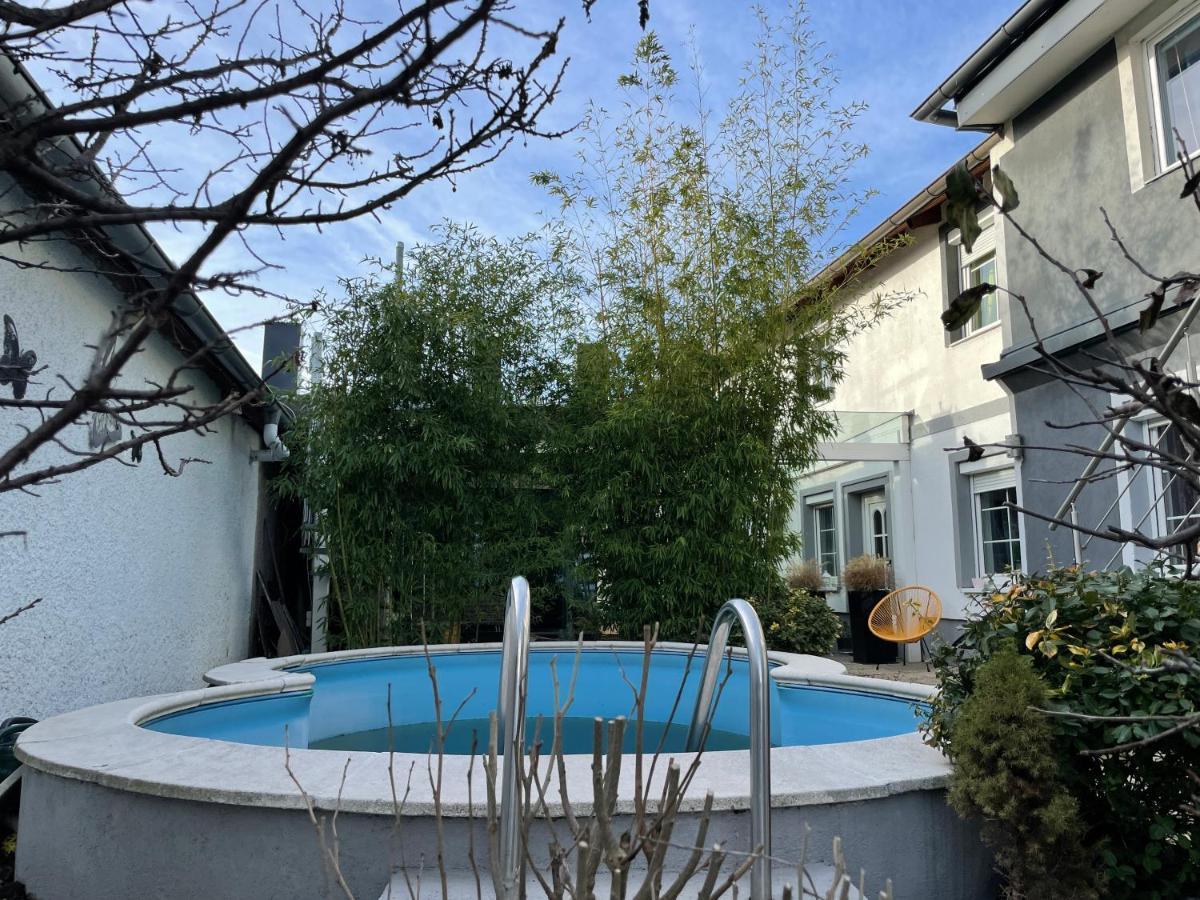 Cheap Outlet Center Apartment With Pool Parndorf Exteriör bild