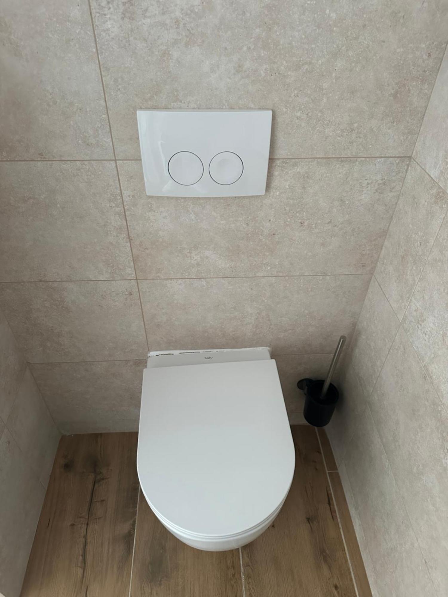 Cheap Outlet Center Apartment With Pool Parndorf Exteriör bild