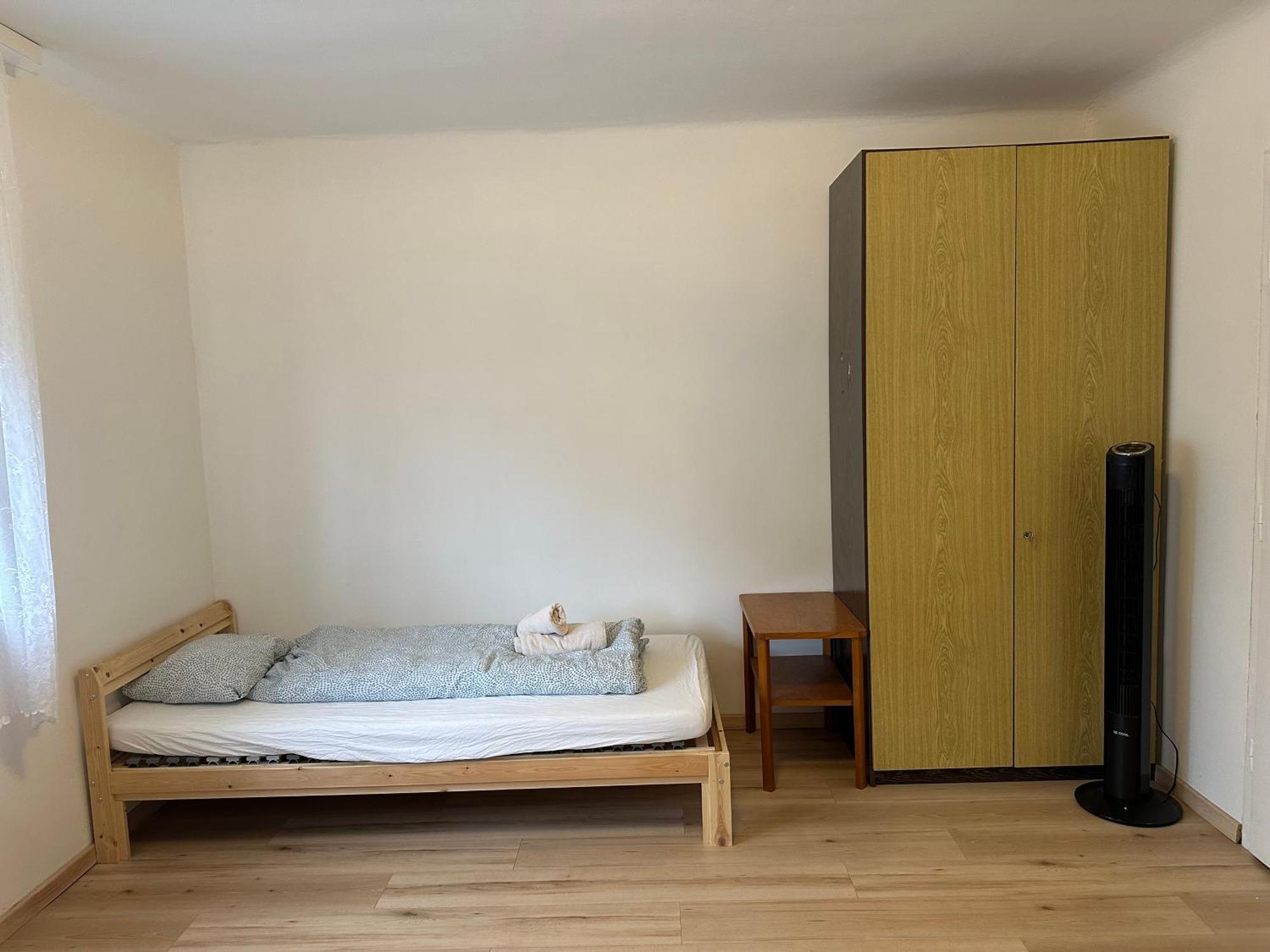 Cheap Outlet Center Apartment With Pool Parndorf Exteriör bild